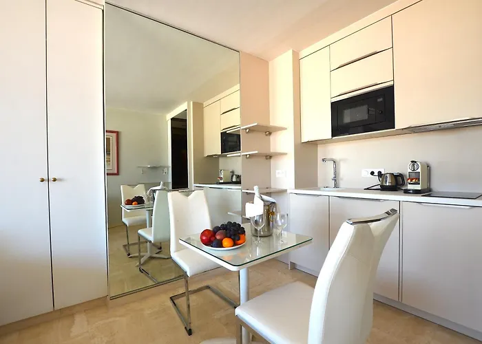 Grand Ibis Avec Terrasse *