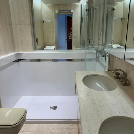 Grand Ibis Avec Terrasse Apartment Cannes